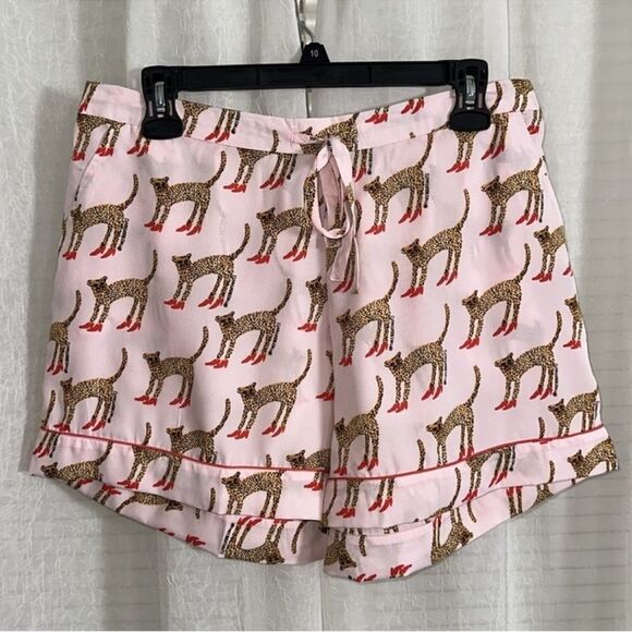 Bouffants & Broken Hearts XL Pink Animal Leopard Red Stilettos Print PJ Set - Picture 12 of 16